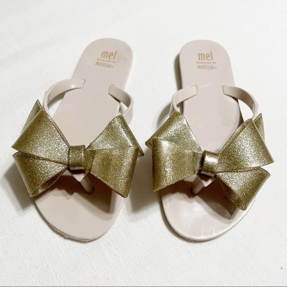 Mel Dreamed by Melissa Bow Gold Sparkle Sandals Flip Flops‎ Girls